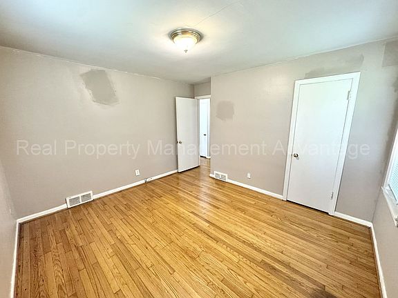 5th image of 4421 Samoset Rd