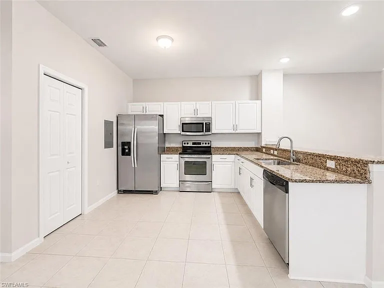 10020 Heather Ln #9-904 — Photo 4