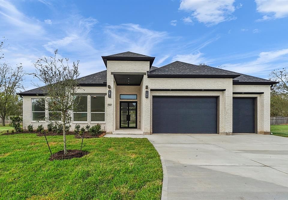1st image of 3511 Wellborn Dr