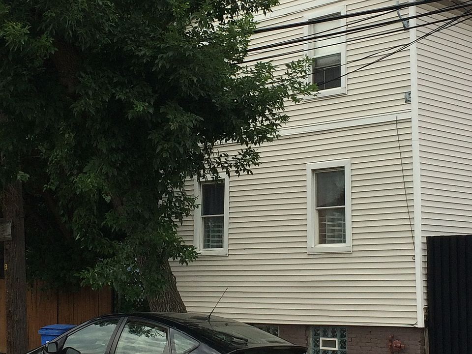 2021 N Stave St. 