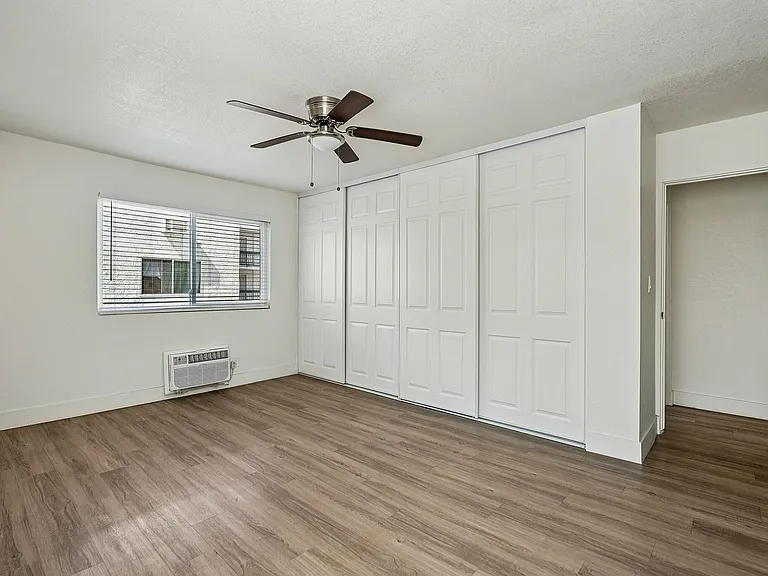 2x2 Bedroom