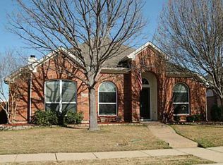 1129 Courtney Ln, Lewisville, TX 75077