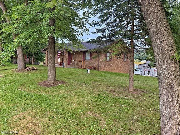 3rd image of 2205 Stonecreek Rd SW