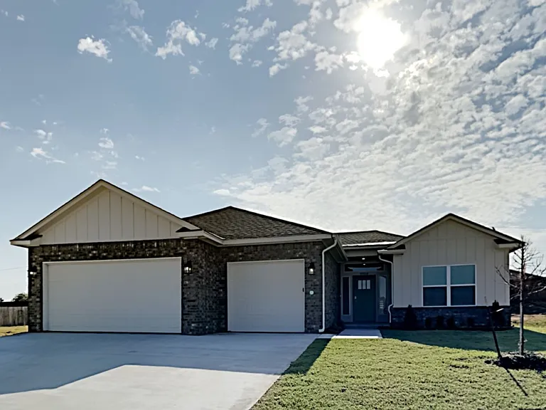 9904 Glover River Dr — Photo 1
