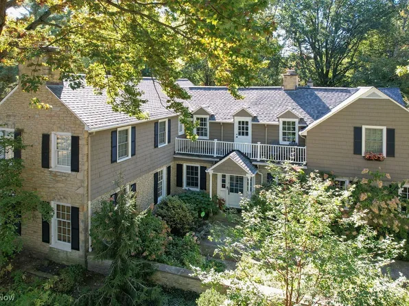 4920 Middledale Rd, Lyndhurst, OH 44124