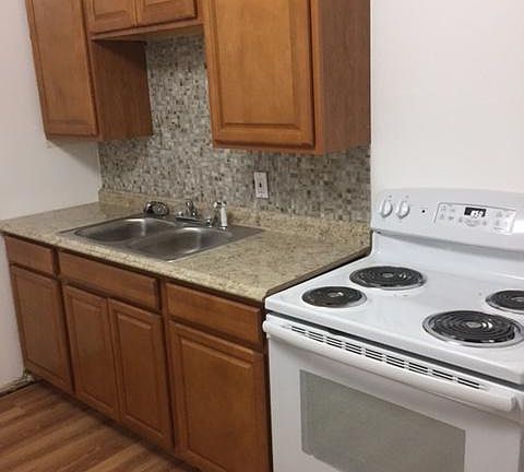 5th image of 5285 Greywood Dr