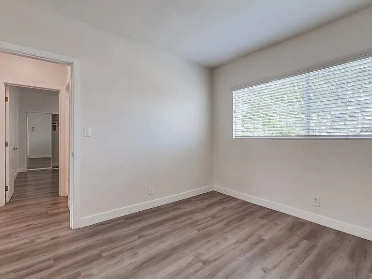 715 Marlborough Ave — Photo 12
