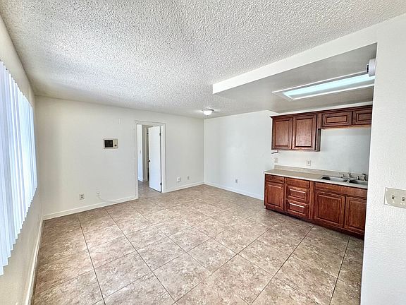 4th image of 4122-4126 39th St #4122-2