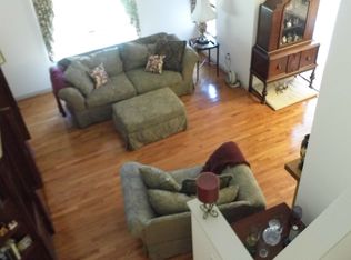 76 Vanderburgh Rd, Poughquag, NY 12570