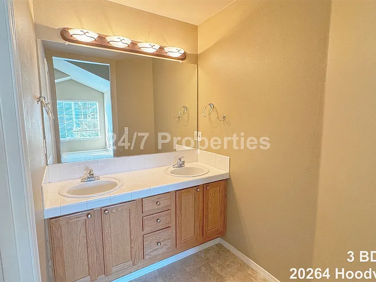 20264 Hoodview Ave — Photo 14