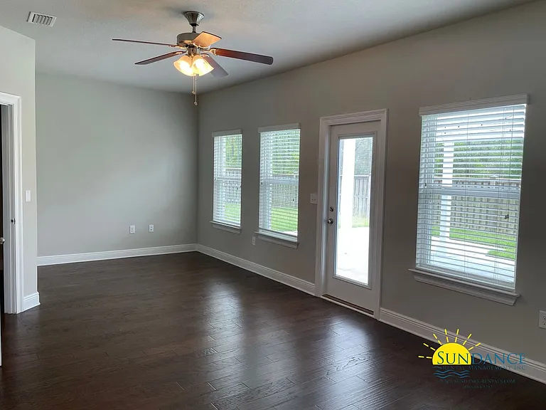 16 Viper Rd — Photo 11