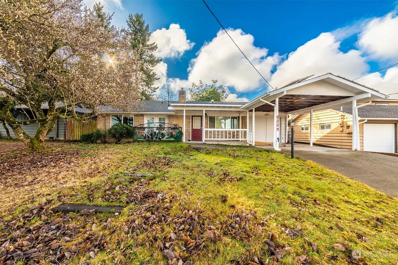6209 S 118th Place photo 1