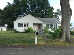 147 Hope St, Cumberland, RI 02864