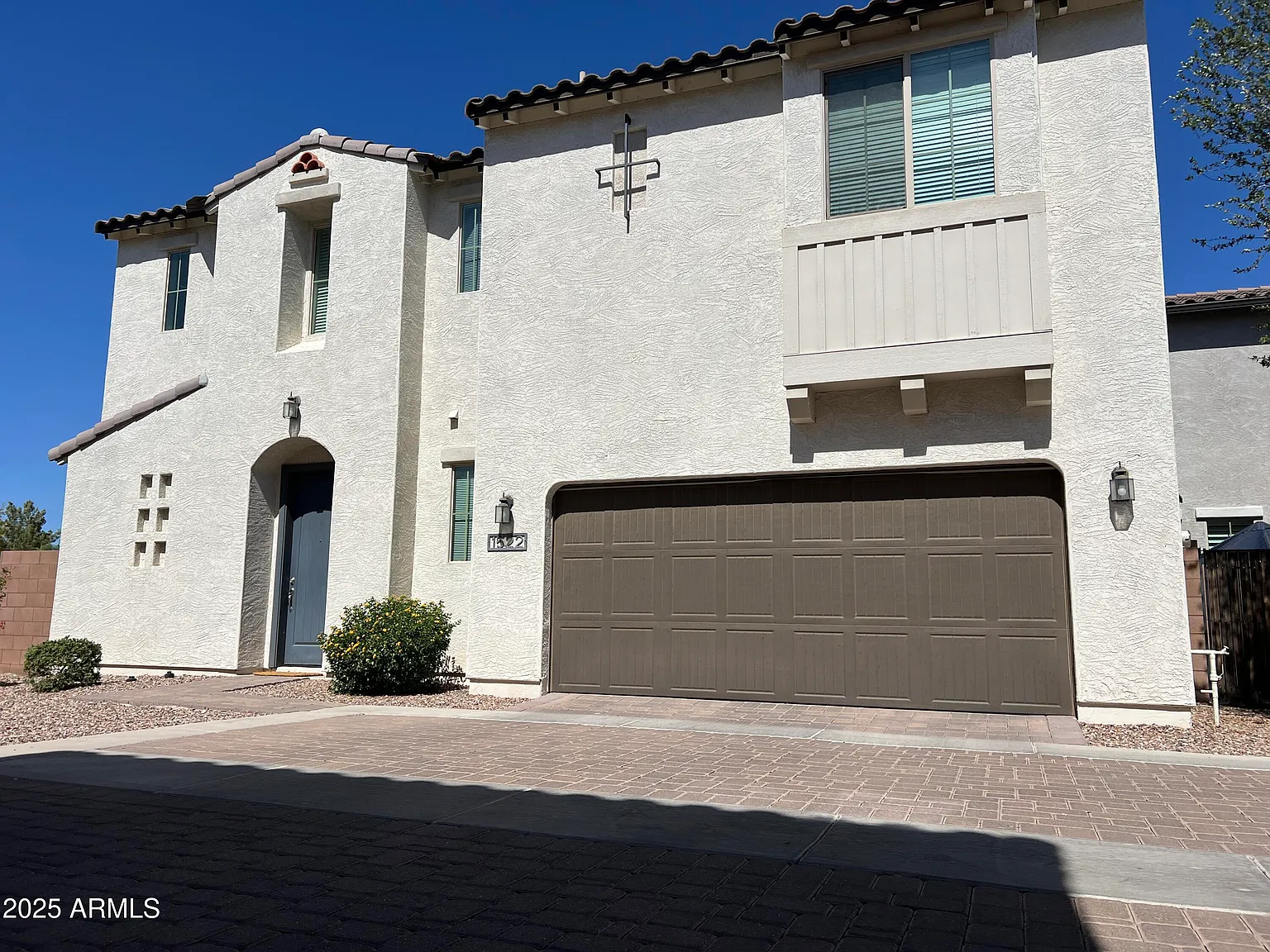3 bed, 2.5 bath, 1668 sqft, $2,050 — Photo 3