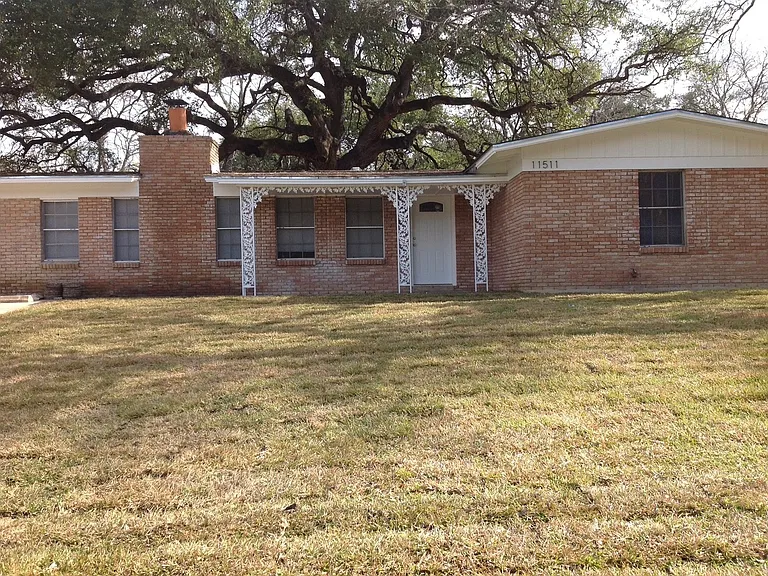 11511 Whitewing Ave — Photo 1