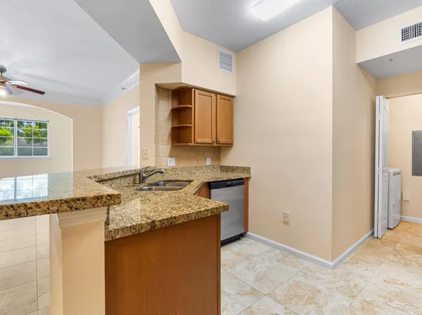 9901 Baywinds Drive #3105, West Palm Beach, FL 33411