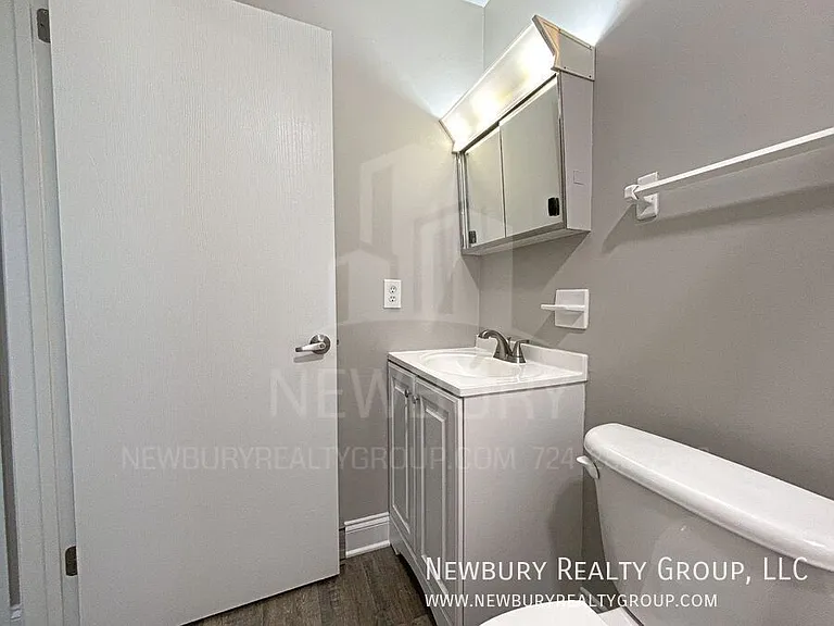 36 Sunbury Est — Photo 19