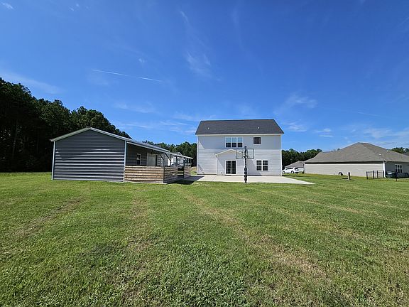2nd image of 214 Gracyns Dr