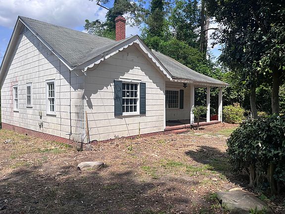 2nd image of 2843 Helen Street