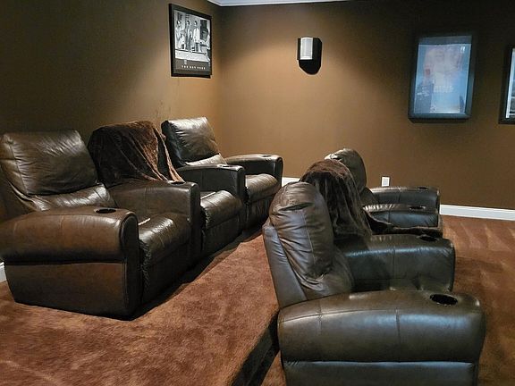 4th image of 3611 Bartlett Ave #Basement