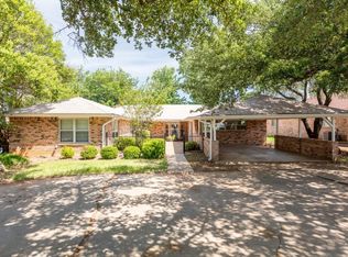 212 Half Moon Way, Runaway Bay, TX 76426