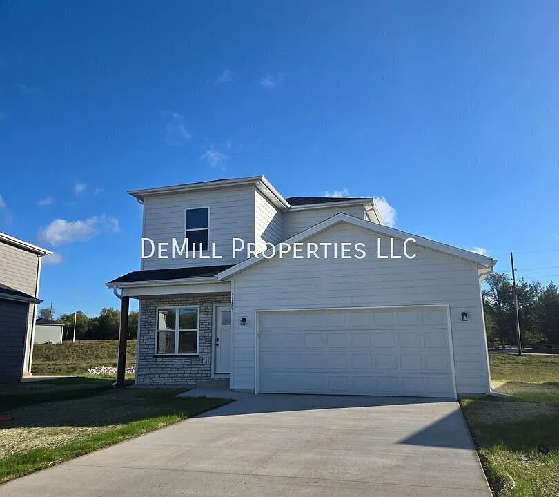 5169 W Crestmere Dr