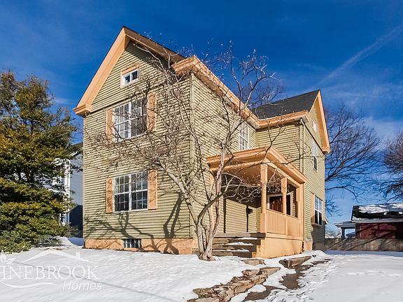 2nd image of 3840 Trevor Ave