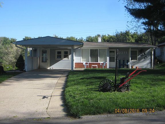 3rd image of 3311 Mark Twain Dr