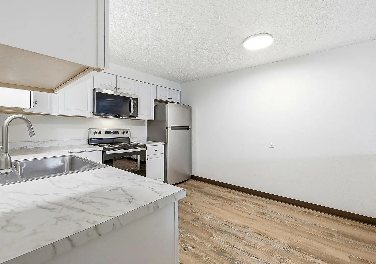 Rose Lane Apartments — Photo 2