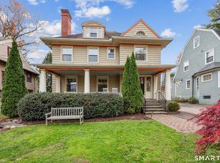 135 Elizabeth St, Hartford, CT 06105