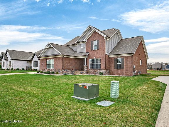3rd image of 11516 Angel Falls Dr