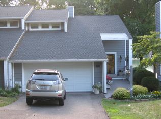470 Anchor Dr, Moneta, VA 24121