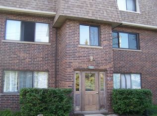 1422 Carol Ct APT 2B, Palatine, IL 60074