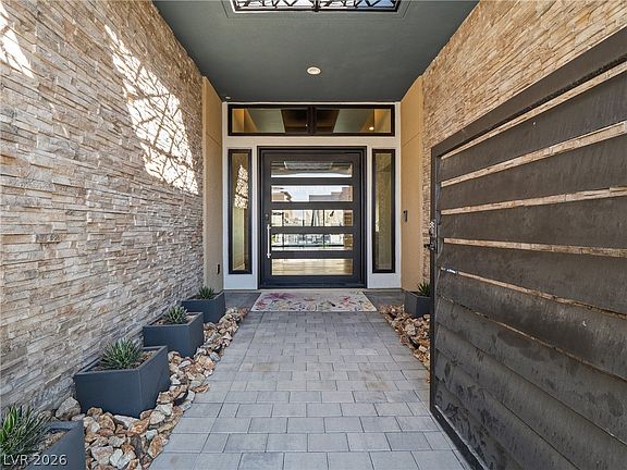 4th image of 2211 Ledge Rock Ln