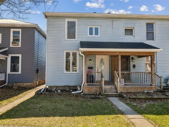 56 James St, Hamilton, ON L9H 2J7