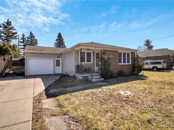 100 Norris Ave, Lancaster, NY 14086