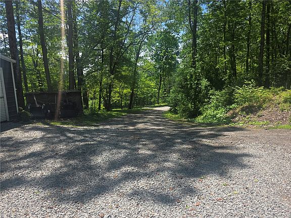 5th image of 117 McGinnis Ln