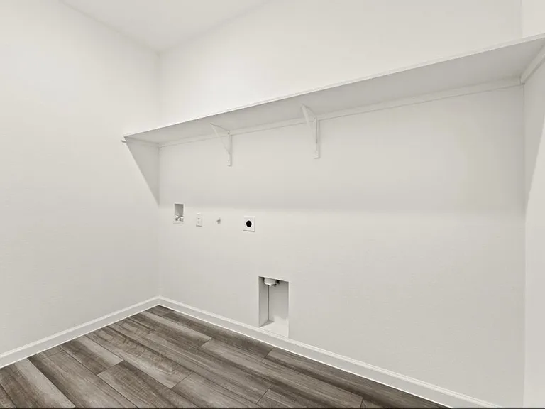 10308 Holycross Ln — Photo 7
