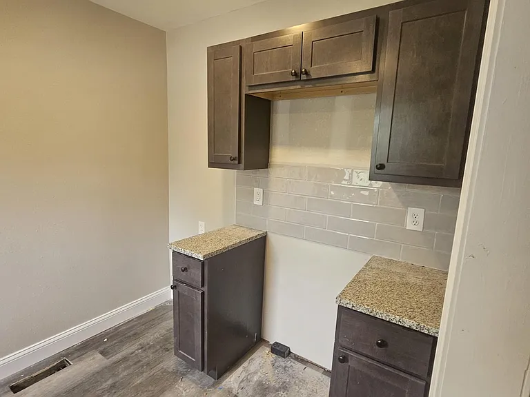 10177 Winkler Dr — Photo 7