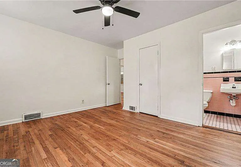 2939 Belvedere Ln — Photo 12