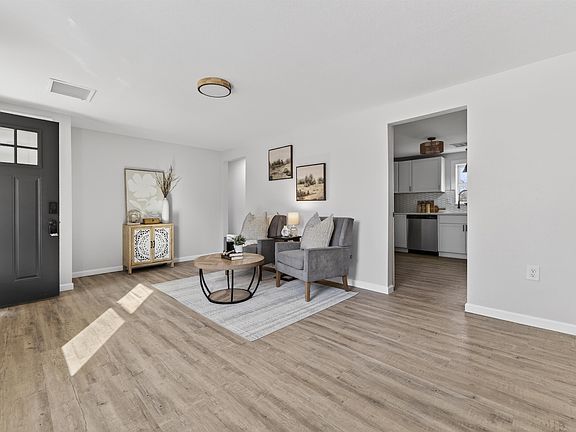 4th image of 17250 SW Bannon Rd