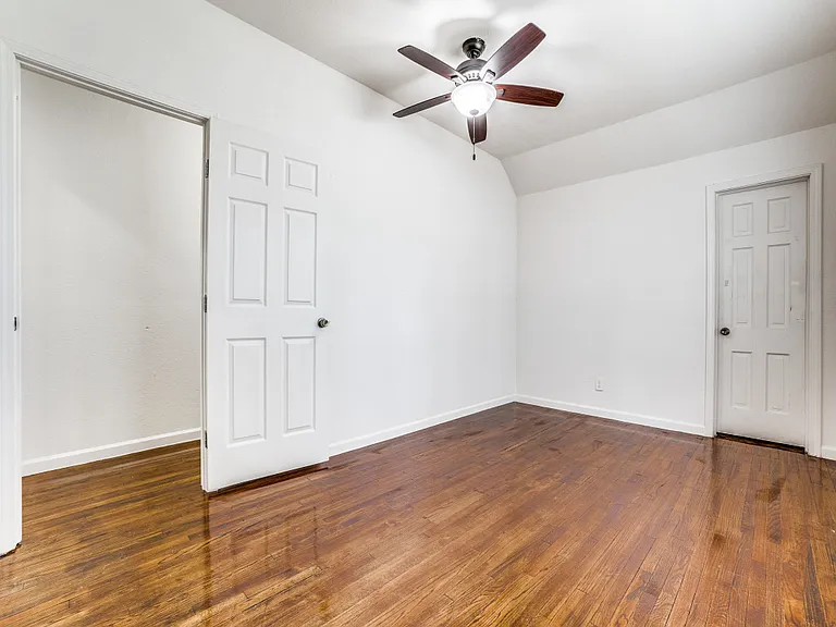 1628 Poplar St — Photo 7