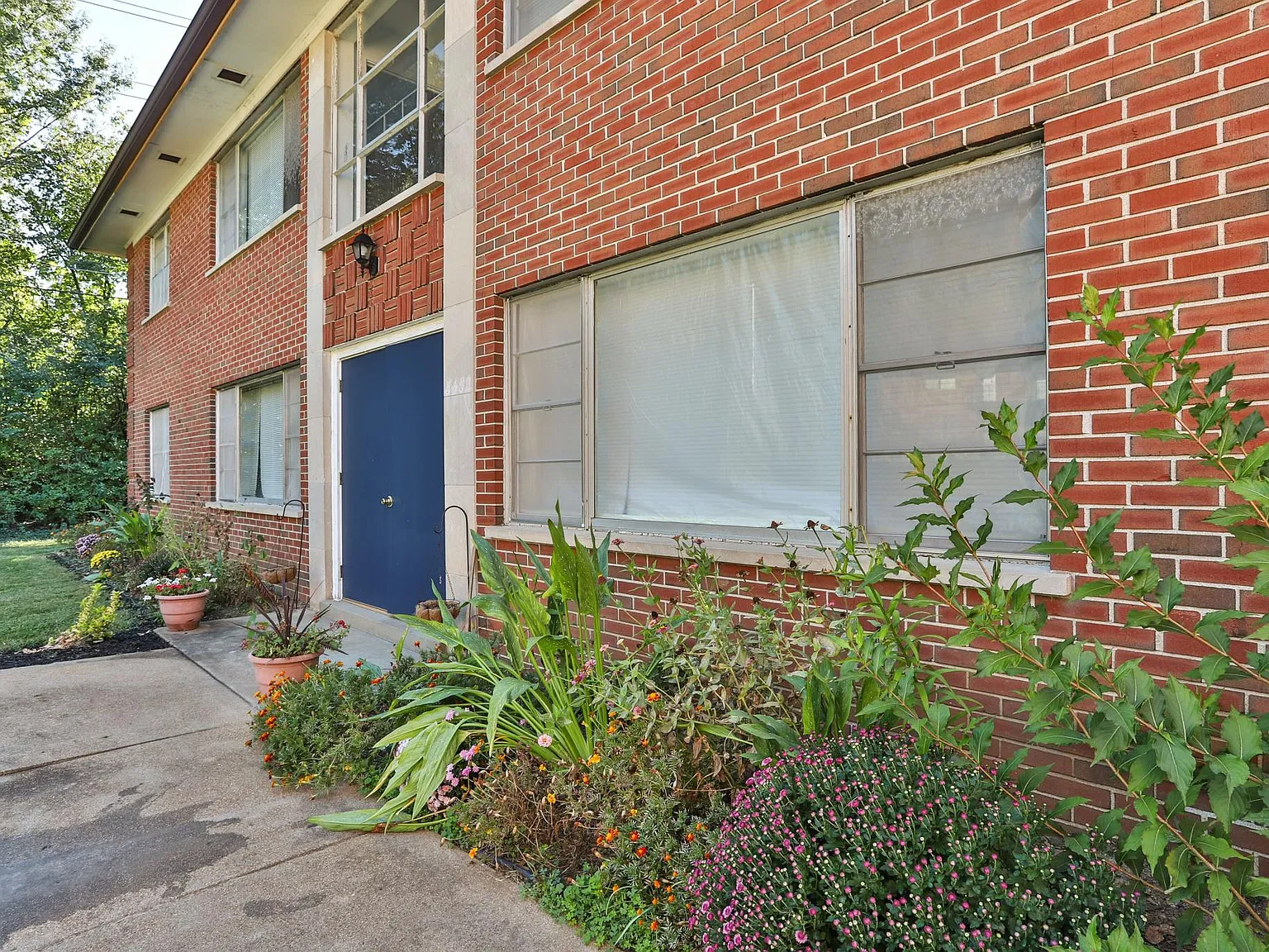 2 bed, $1,095 — Photo 3