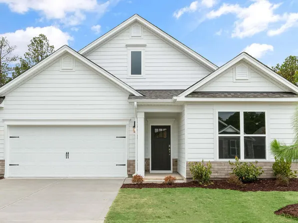 568 Banbury Ln, Pinehurst, NC 28374