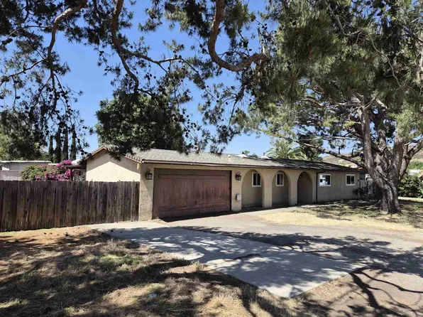 104 Rancheros Dr, San Marcos, CA 92069