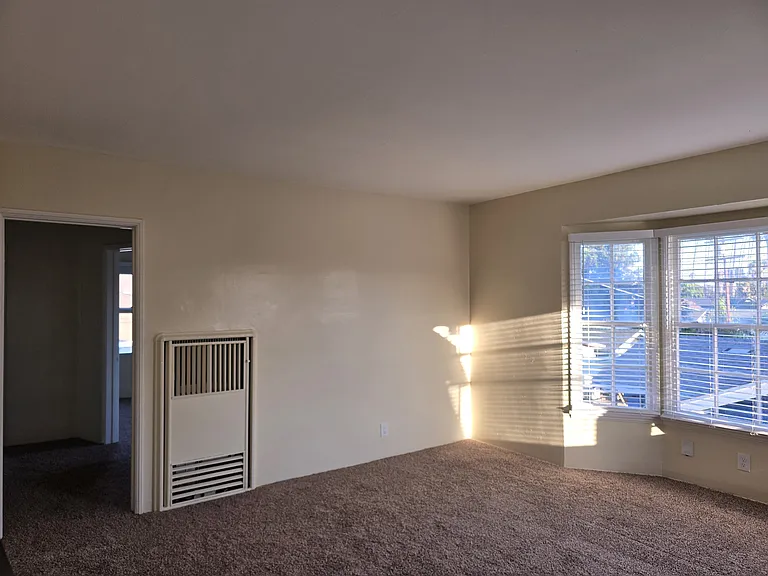 4808 4th Ave #2 — Photo 3