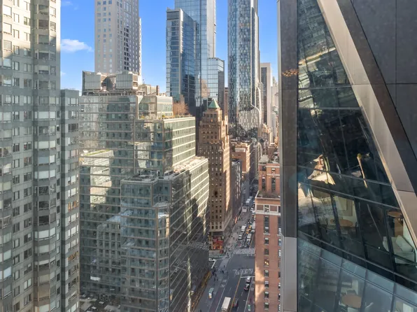 322 West 57th Street image 21 of 22