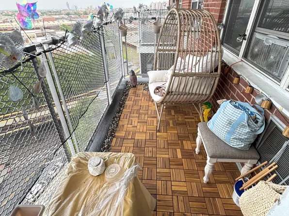 2483 West 16th Street image 9 of 26