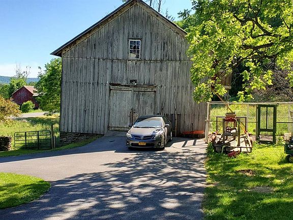 4th image of 1551 State Highway 51