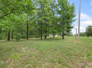 660 Labrador Ln, Western Grove, AR 72685